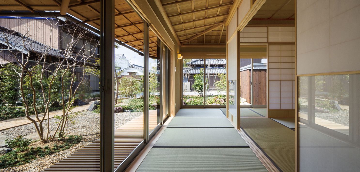SETOUCHI MINKA featuring HIRAYA 瀬戸内の民家、平屋。